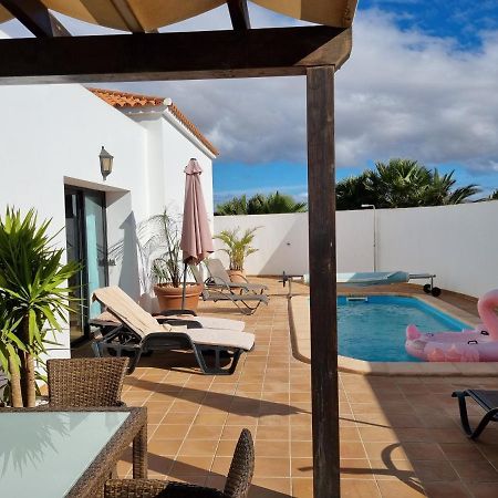 Beautiful Spacious Villa With Private Heated Pool In Lajares Luaran gambar