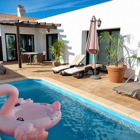 Beautiful Spacious Villa With Private Heated Pool In Lajares Luaran gambar