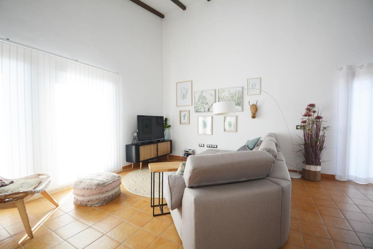 Beautiful Spacious Villa With Private Heated Pool In Lajares Luaran gambar