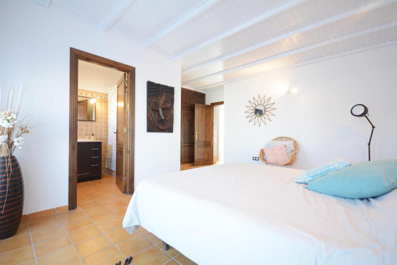 Beautiful Spacious Villa With Private Heated Pool In Lajares Luaran gambar