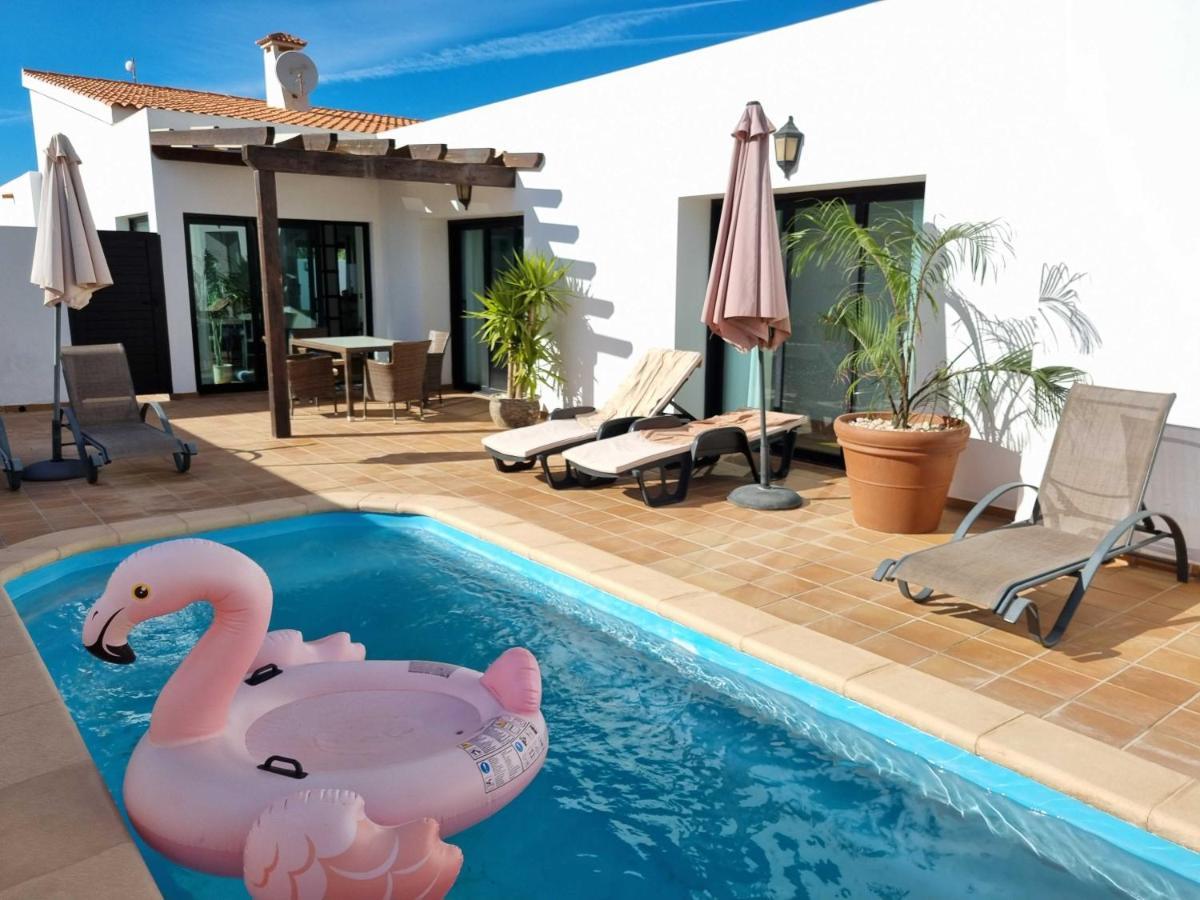 Beautiful Spacious Villa With Private Heated Pool In Lajares Luaran gambar